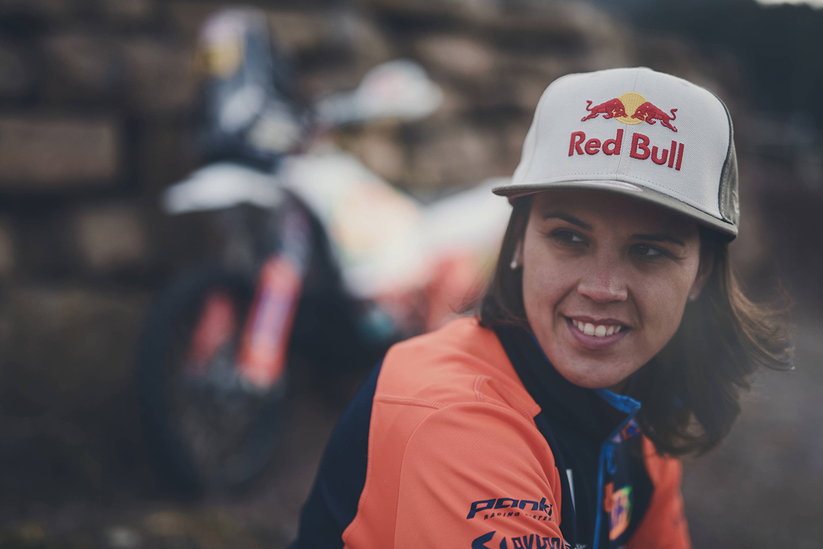 Laia Sanz motocicleta KTM. El Dakar Sunderland, Price, Walkner y Meo Gonçalves y Quintanilla, dos pilotos habilidosos".