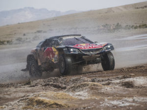 Dakar 2018: Peterhansel gana el día y Sainz consolida su 1r lugar