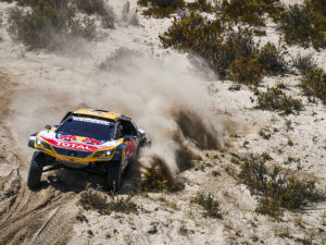 Peterhansel ganó, Sainz se afianza en la cima y Walker es el nuevo líder del Dakar en Motos