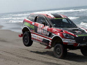 Nicolás Fuchs trepó al puesto 15 de autos en el Rally Dakar 2018