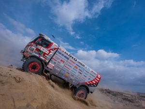 Hino celebró la participación de su equipo en el Dakar 2019