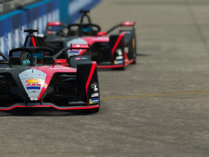 Nissan e.dams obtiene su primera victoria en la serie electrónica eSports de Formula E