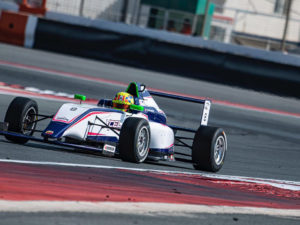 Matias Zagazeta alcanza el 4to lugar en la F4 UAE en Abu Dabi