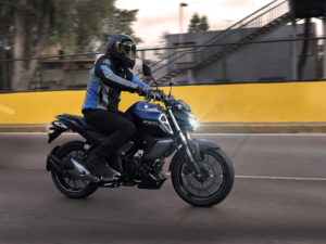 Yamaha evoluciona la categoria urbana con la FZS 3.0 ABS, la verdadera Street  STREET Fighter