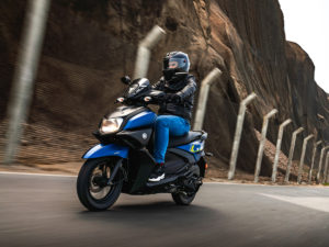 Yamaha presenta la nueva CYGNUS RAY – ZR, una scooter liviana y rendidora para todo momento