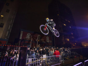 Tomas Slavik campeón de Red Bull Miraflores Cerro Abajo