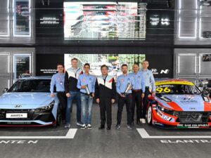 Hyundai Motor celebra su doble victoria en el WTCR 2022 con exposiciones y eventos para empleados