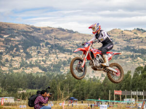 Renzo Cecchi gana su categoría en la 2da fecha del Campeonato Nacional de Motocross realizado en Cajamarca