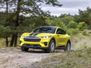 Ford Mustang Mach-E Rally: diversión fuera del asfalto