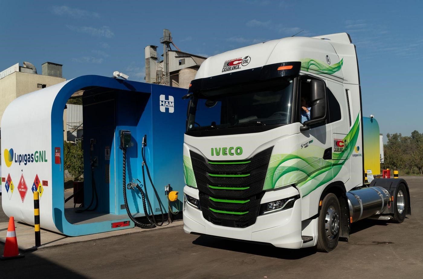 IVECO, junto a Andes Motor, contribuye al desarrollo del Gas Natural Licuado (GNL) en la región