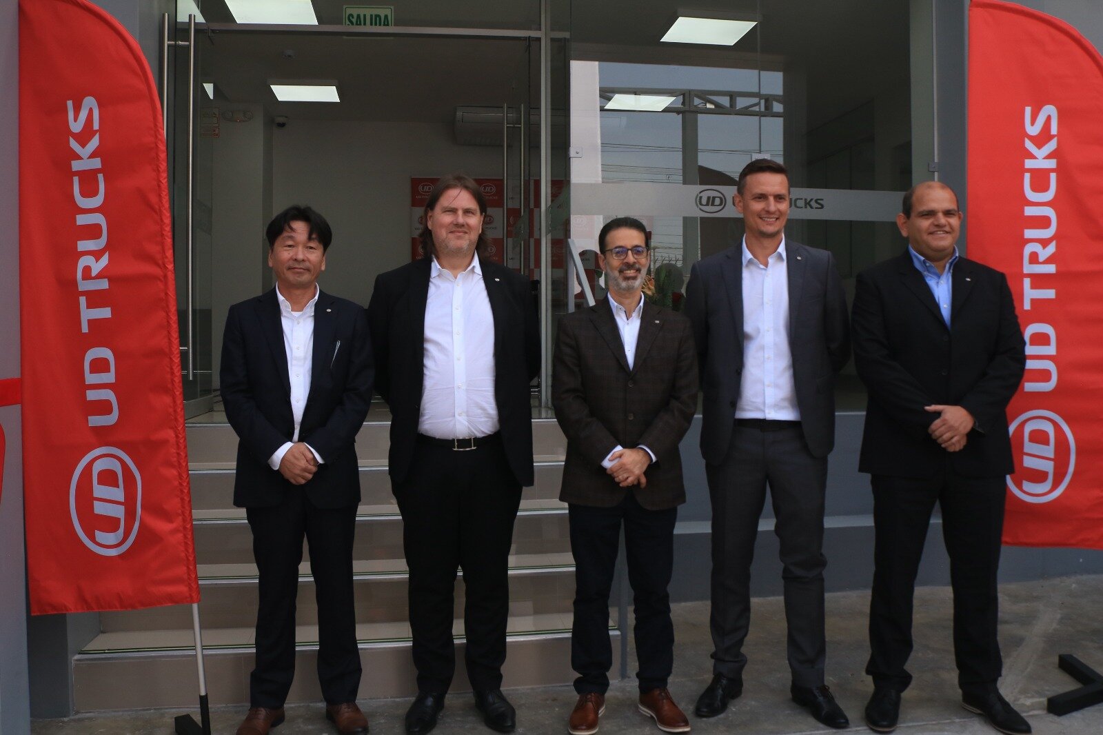 San Bartolomé, empresa del Grupo Euromotors, gana la representación de Camiones UD TRUCKS e  inaugura nueva sede en el centro bancario de Santa Anita