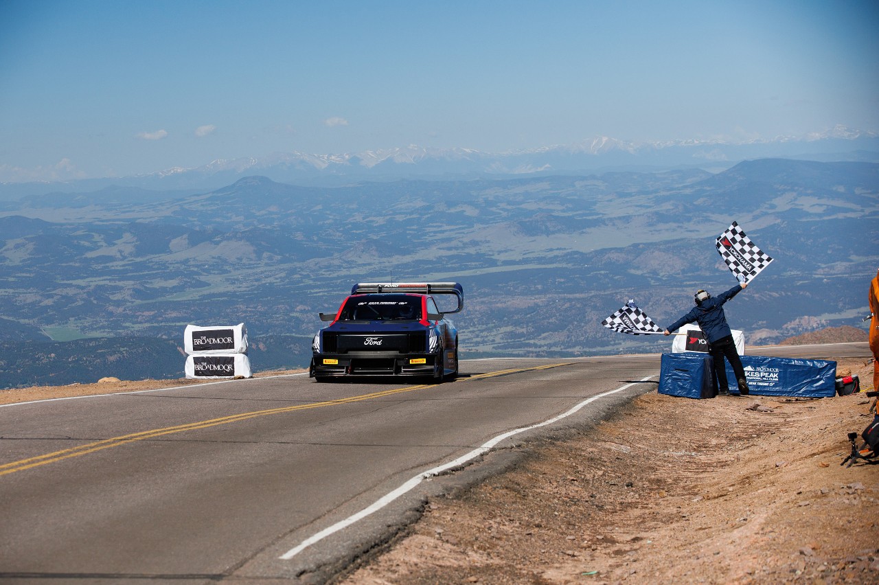 Ford F-150 Lightning SuperTruckv es la reina de montaña en Pikes Peak