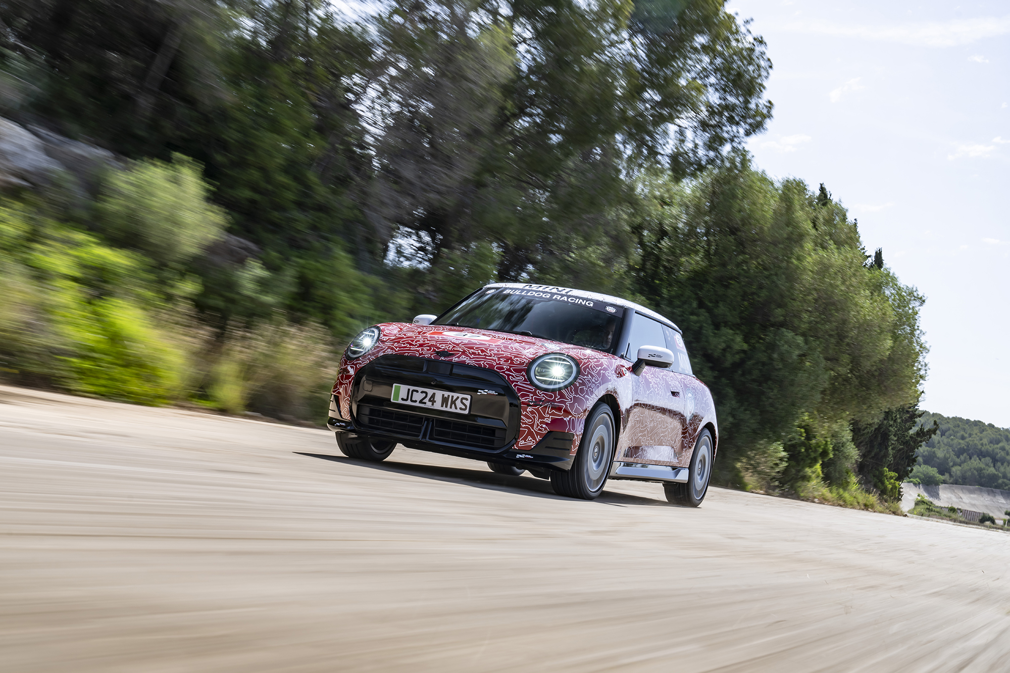 El primer MINI John Cooper Works eléctrico debutará en el Festival de Velocidad de Goodwood antes de su estreno mundial.