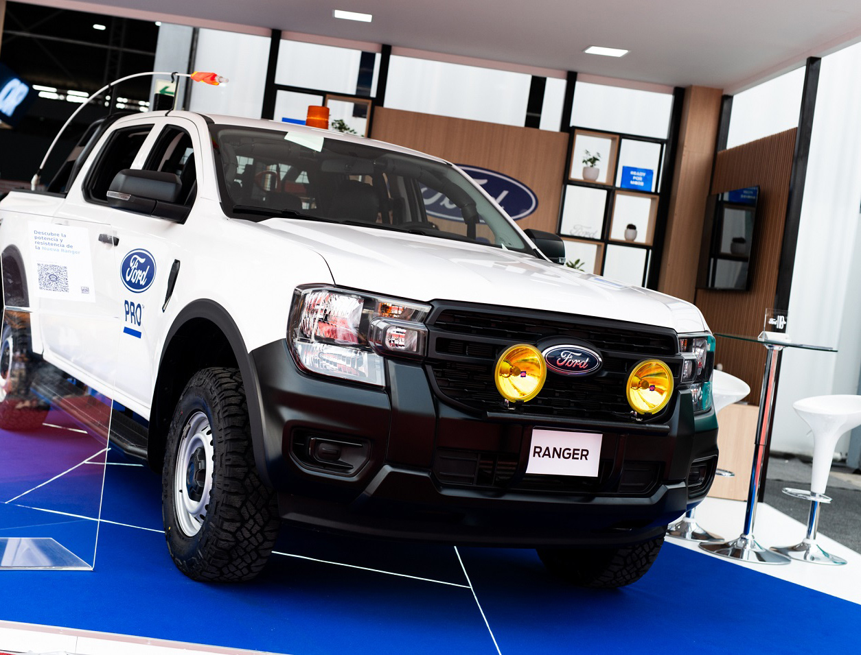 Ford entrega la primera flota de Ranger bajo el sello de Ford PRO™ en Perú