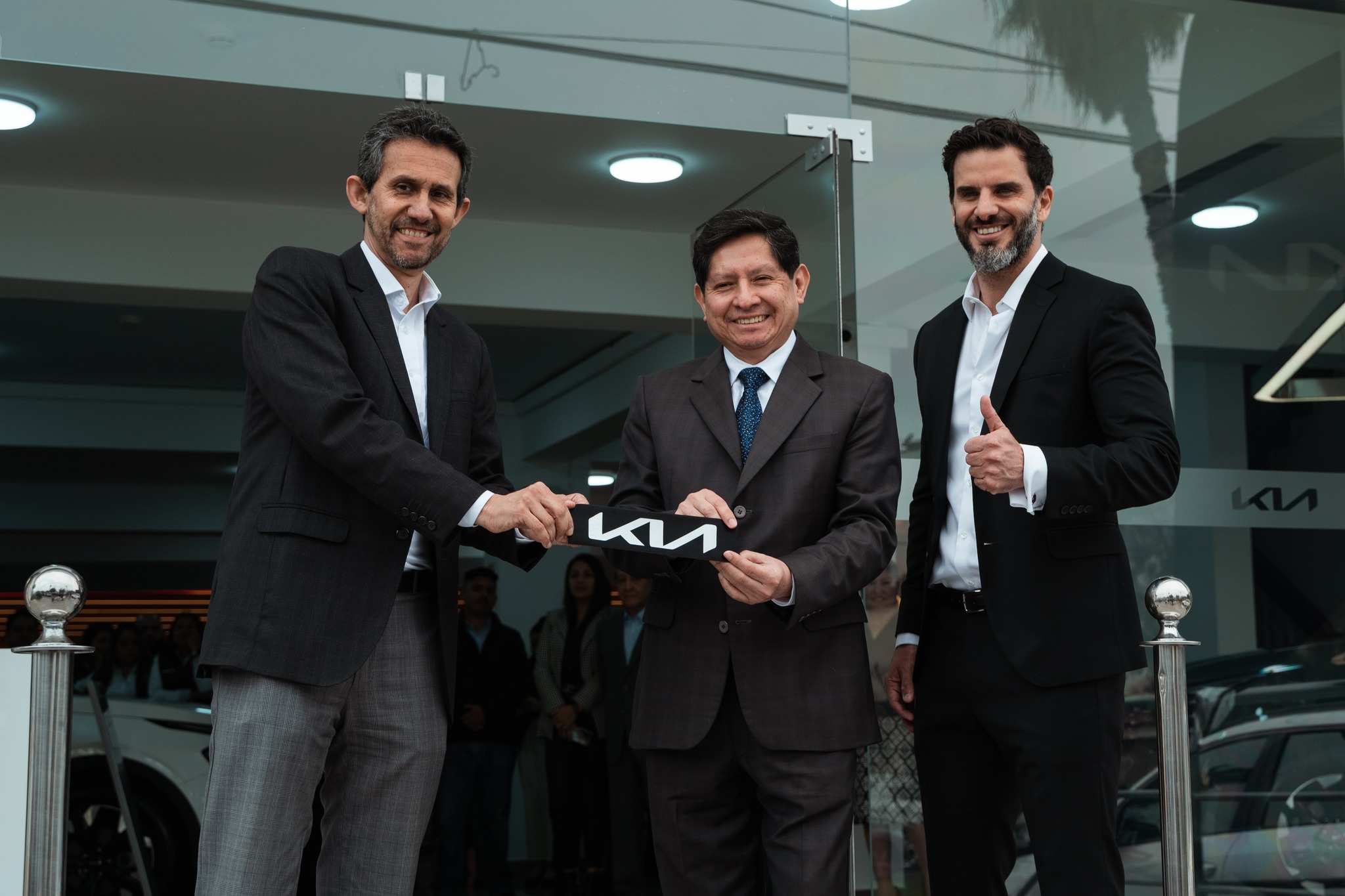 Kia sigue consolidándose en Lima con renovada tienda en San Borja