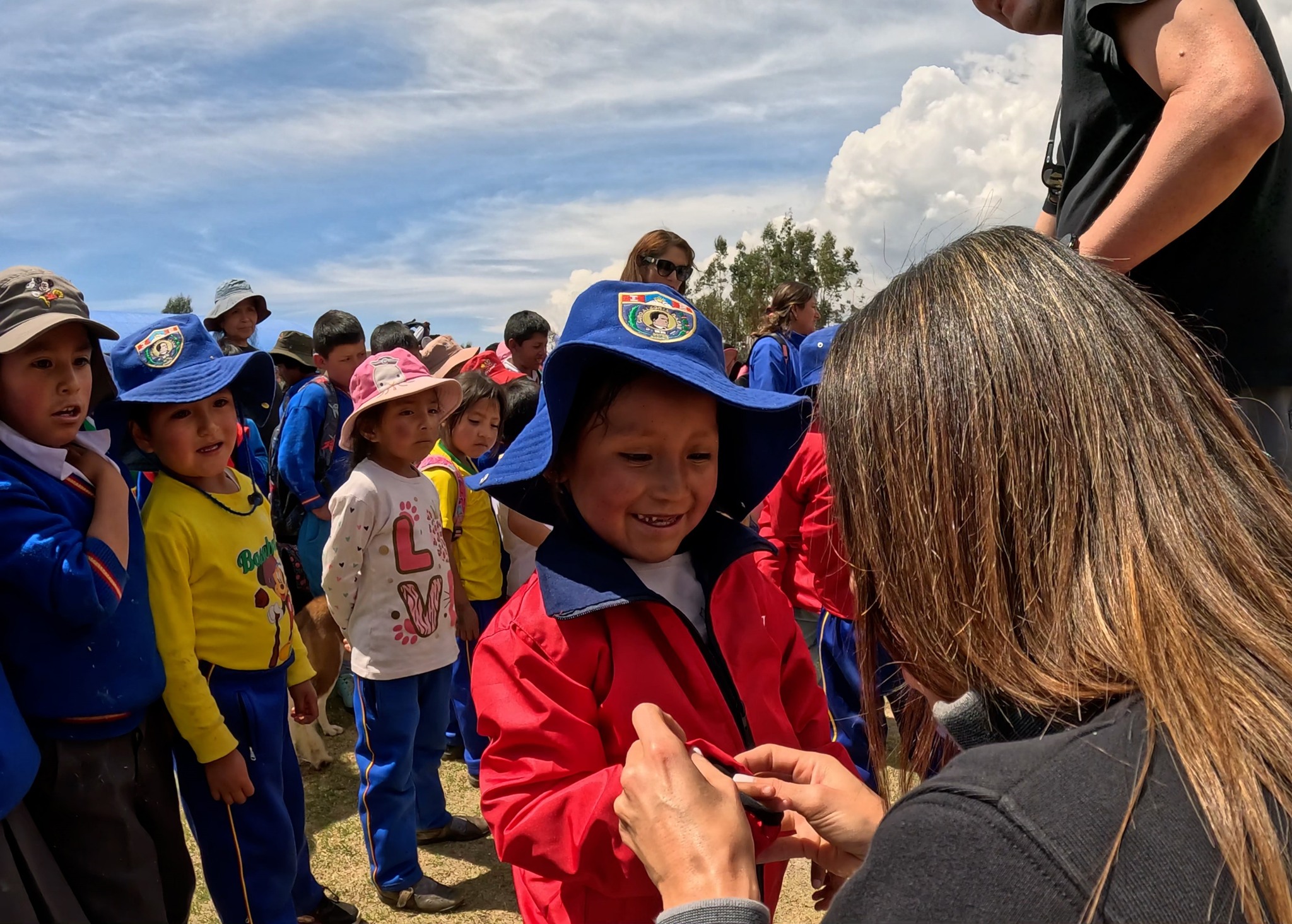 Scania Perú lleva abrigo a mas de 6000 niños y niñas