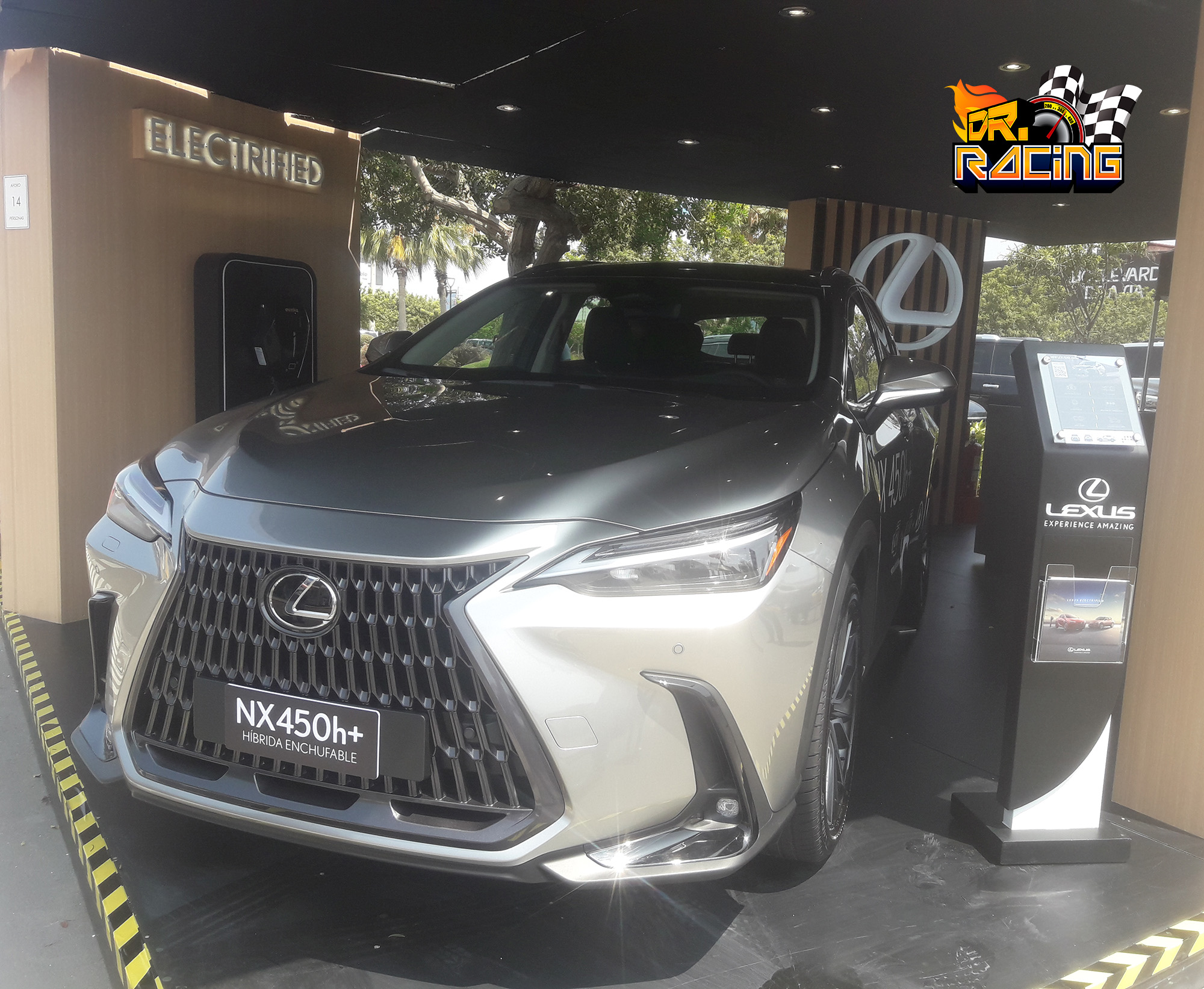 Lexus presente en el Boulevard de Asia con la innovadora tecnología híbrida enchufable